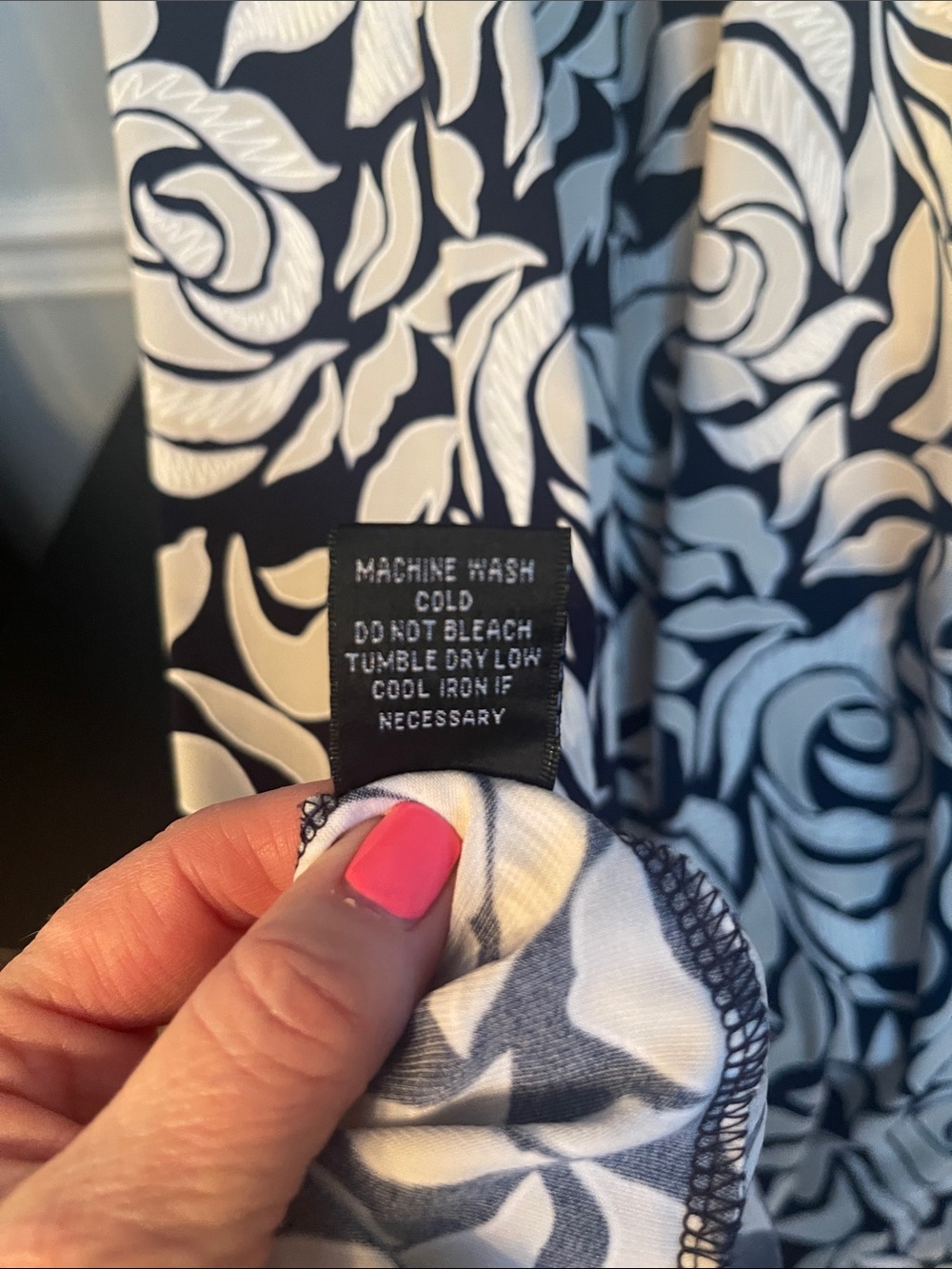 Glamour Sleeveless Navy, Gray and White Floral Maxi Dress Size 10P - Picture 6 of 7